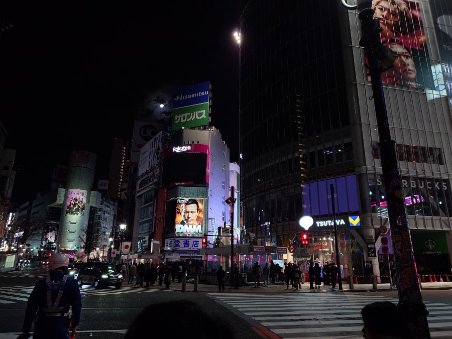 渋谷スクランブル交差点🚥