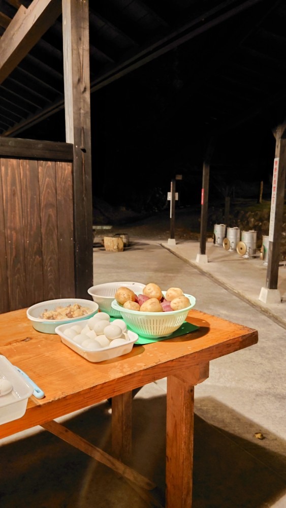 真夜中に地獄蒸し料理❗️