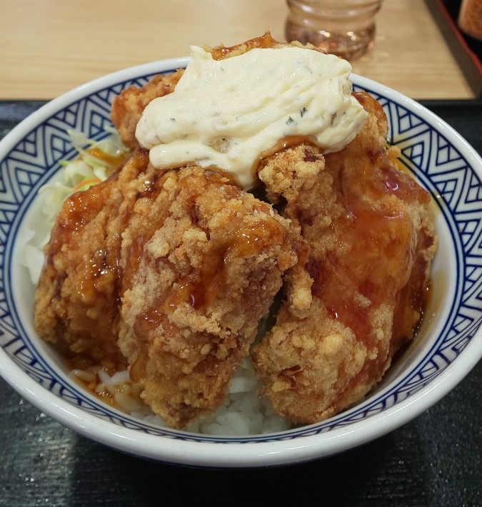 唐揚げ丼食す(昨日)(^ω^)