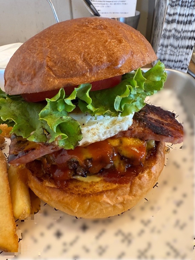 バーガーを愛でる🍔